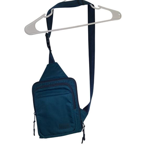 Teal Slingbag By Buns With Waterbottle Holder And Adjustable Strap Nylon - Picture 1 of 9